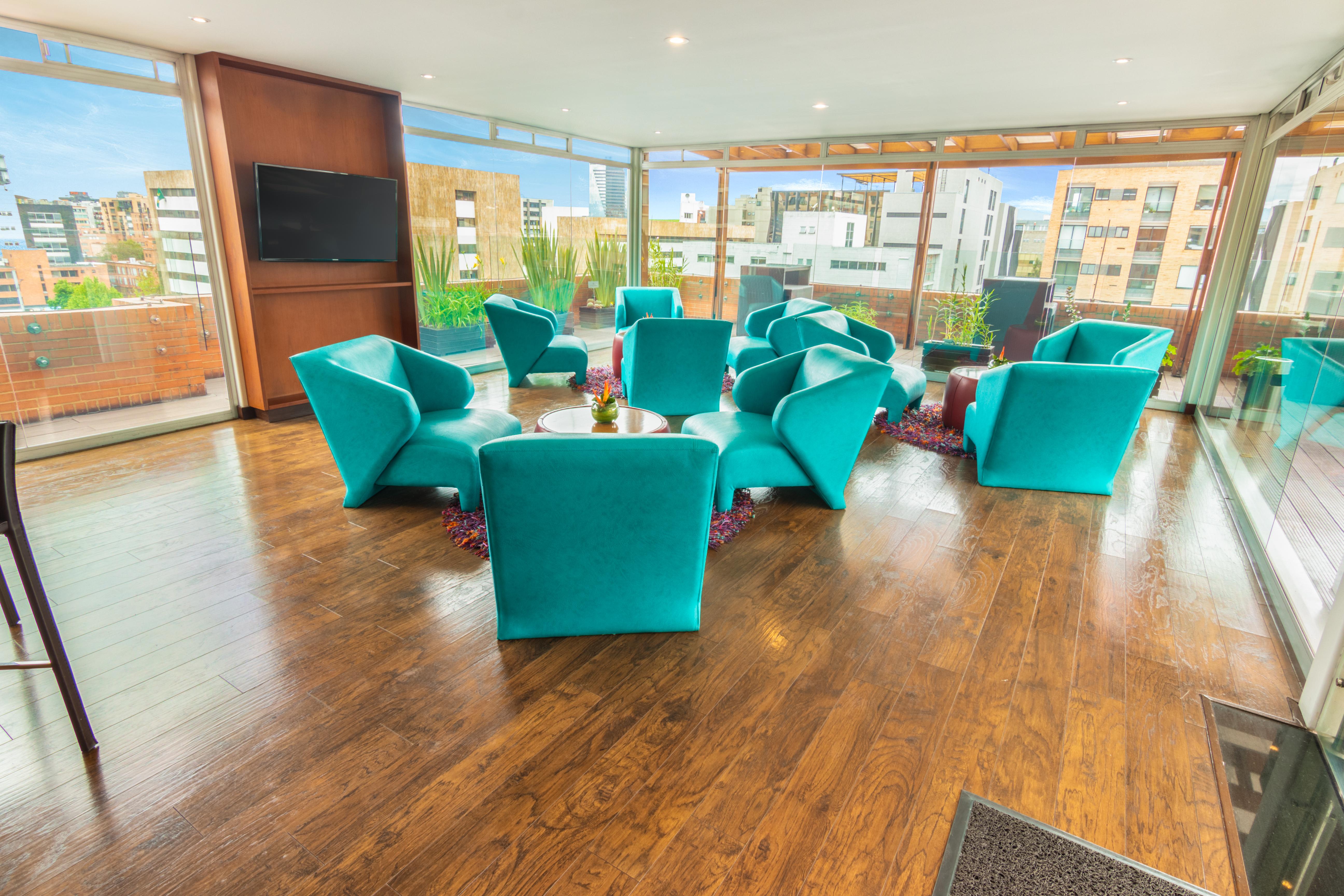 Best Western Plus 93 Park Hotel Богота Экстерьер фото The lounge at the airport
