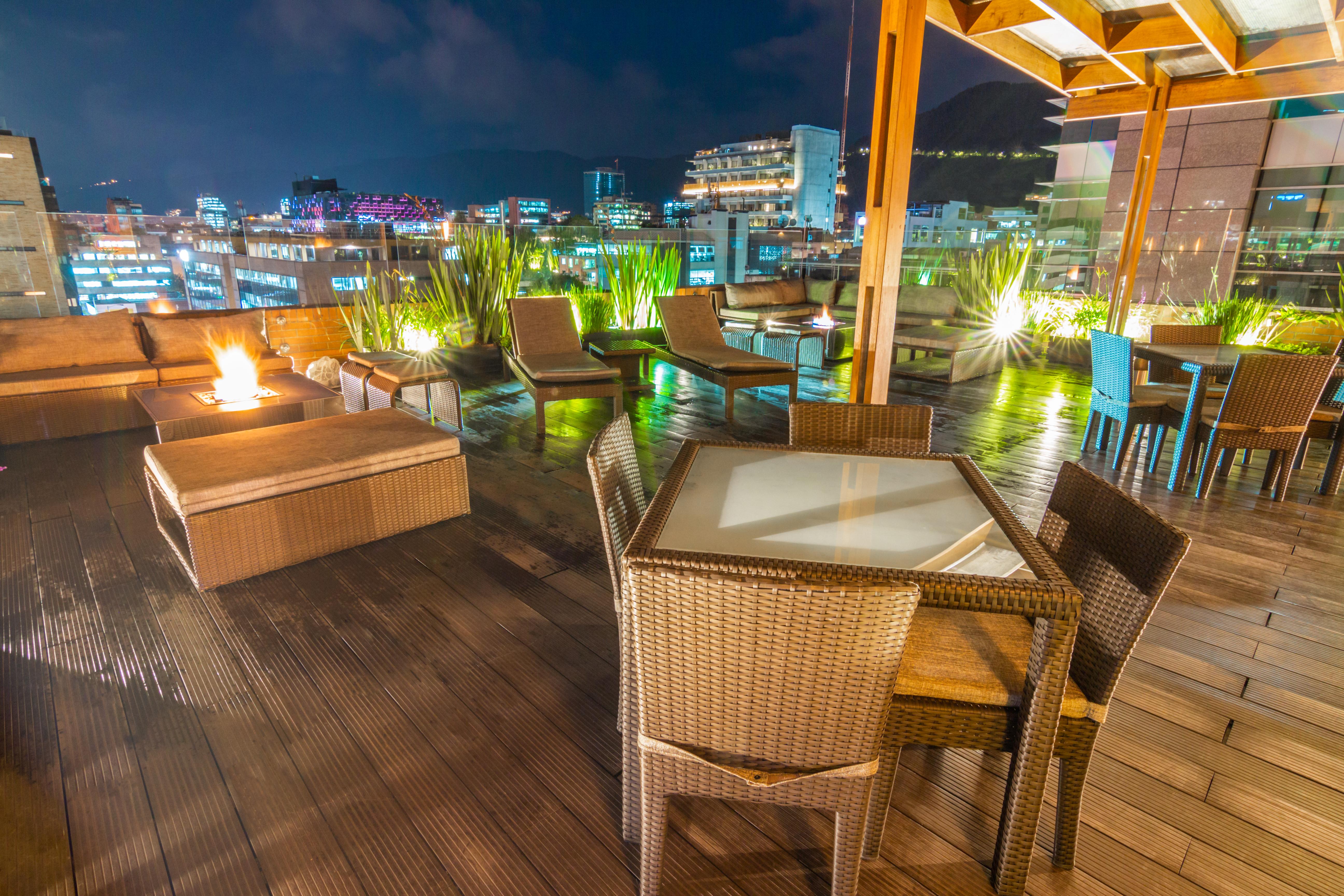 Best Western Plus 93 Park Hotel Богота Экстерьер фото Rooftop bar in Lima, Peru