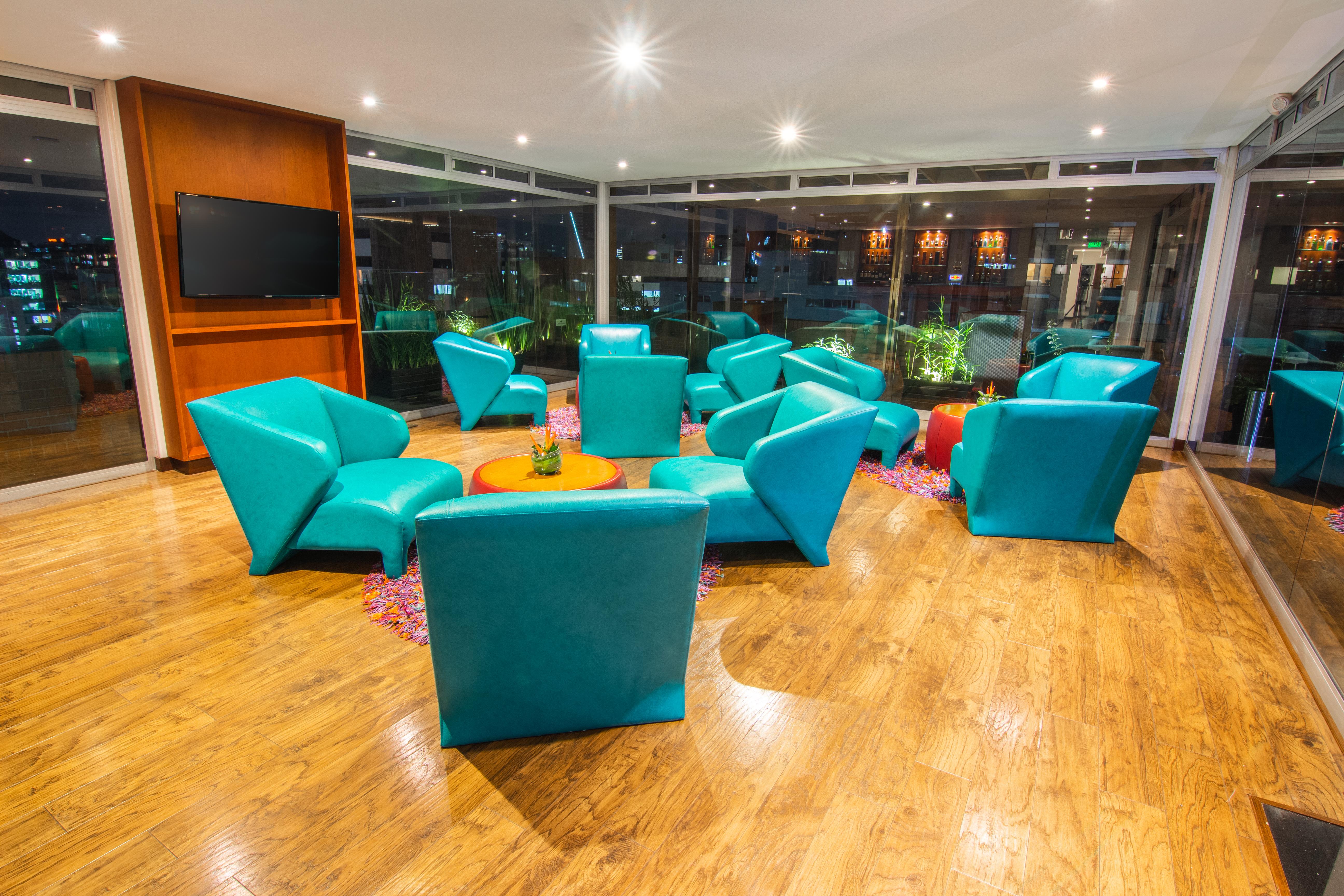 Best Western Plus 93 Park Hotel Богота Экстерьер фото The lounge at the airport